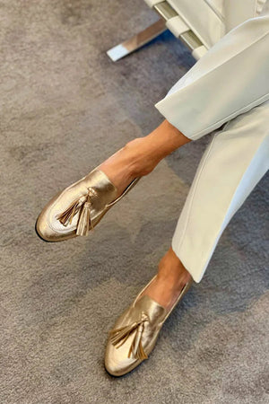 FERNANDA - Mocassino Dorato con Eleganti Nappine