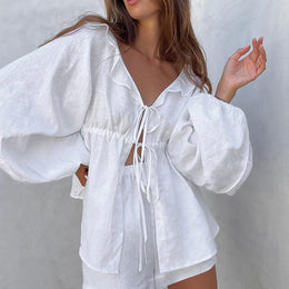 CHIARA - Set bianco con top e pantaloni corti a ruches