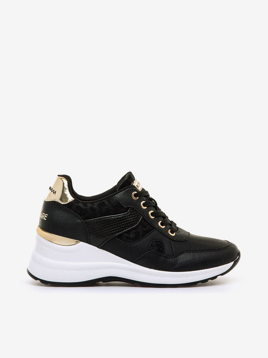 CINZIA NEGRO - Sneakers in nero dallo stile versatile