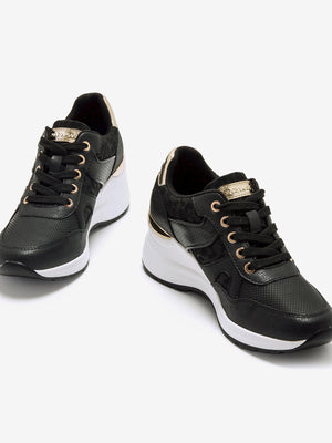 CINZIA NEGRO - Sneakers in nero dallo stile versatile