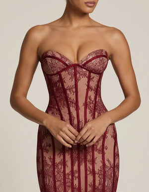 PATRIZIA - Abito in pizzo scolpito elegante
