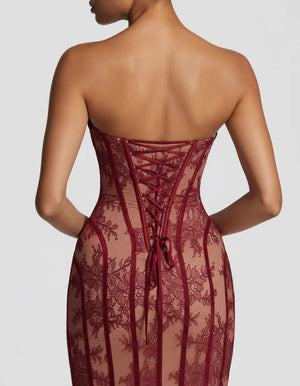 PATRIZIA - Abito in pizzo scolpito elegante
