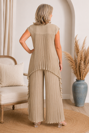 SAVERIA - Completo plissettato con top asimmetrico e pantaloni ampi
